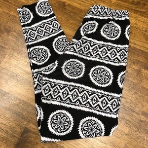 Twisted Spur Leggings.